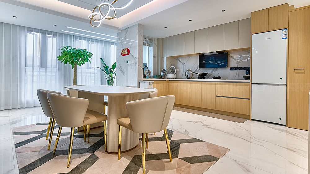 現(xiàn)代風(fēng)-中隆國際